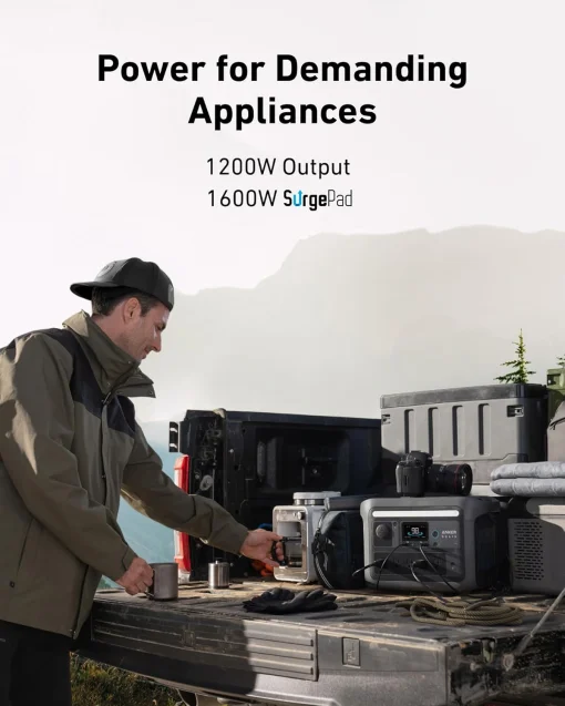 Cod. 214  Estación de energía portátil ANKER Solix C800, bat. LiFePO4 768 Wh / 1200 W (pico 1600 W) / 5*tomas CA, 2*USB-A IQ, 1*USB-C IQ 100W / carga rápida 58 Min / luces LED