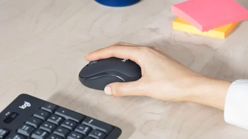 Cod. LO:274 Kit LOGITECH MK295 Teclado &amp; mouse Wireless 2.4GHz / SilentTouch / compacto / 8 botones acceso rápido / Diseño a prueba de derrame líquidos / Incl. pilas AA larga duración